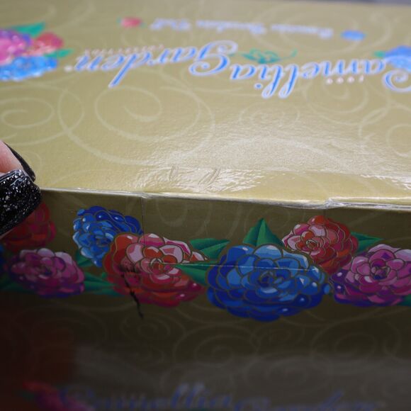 Vintage Camellia Garden Collection Porcelain Doll Stand Collectible 1999 - Picture 10 of 15